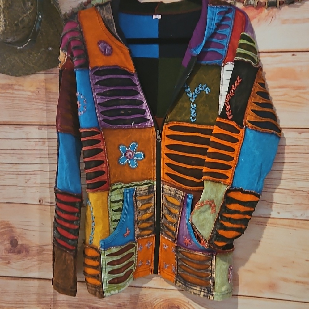 EUC BOHO PATCHWORK ZIP-UP HEAVY WEIGHT HOODIE!💜  Size LG